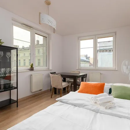 Dabrowskiego Old Town By Bookinghost